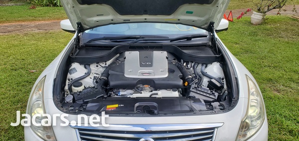 Nissan Skyline 2,5L 2013-9