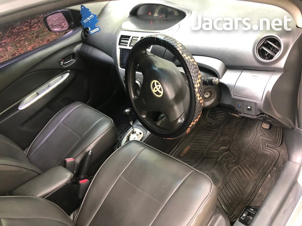 Toyota Yaris 1,6L 2008-6