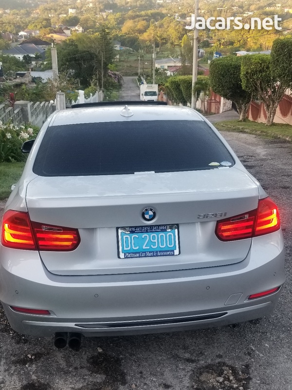 BMW 3-Series 2,1L 2012-2