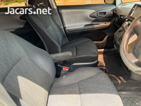 Toyota Wish 1,8L 2010-9