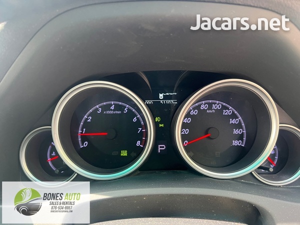 Toyota Mark X 2,5L 2013-2