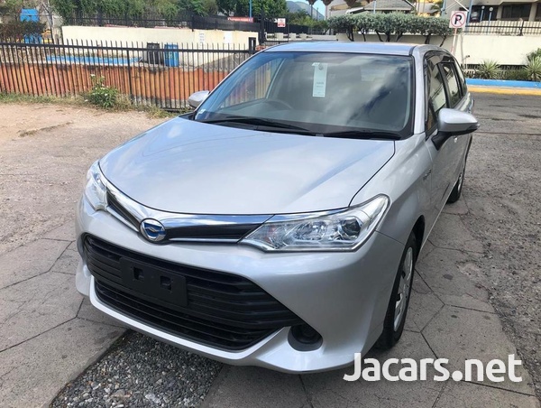 Toyota Fielder 1,5L 2016-1