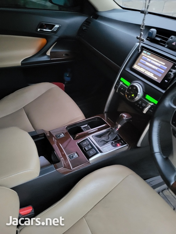 Toyota Mark X 3,5L 2016-5