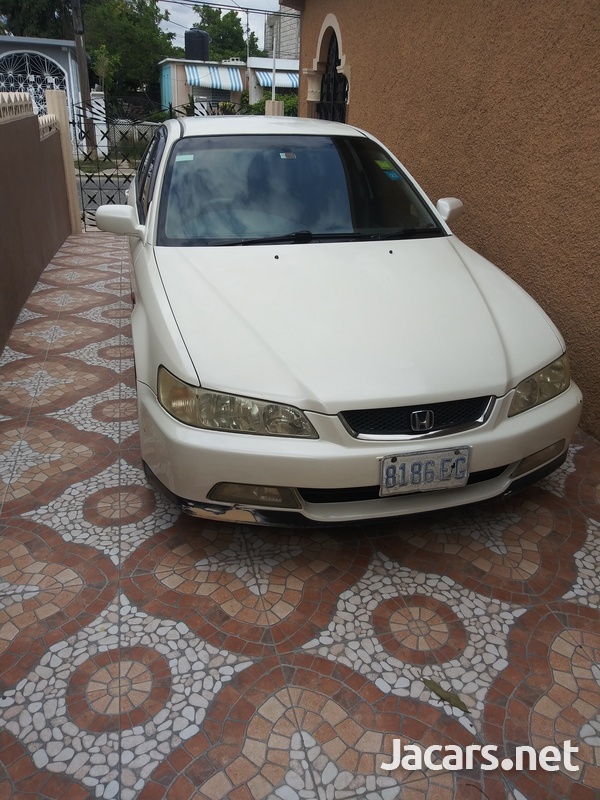 Honda Accord 1,8L 2001-7
