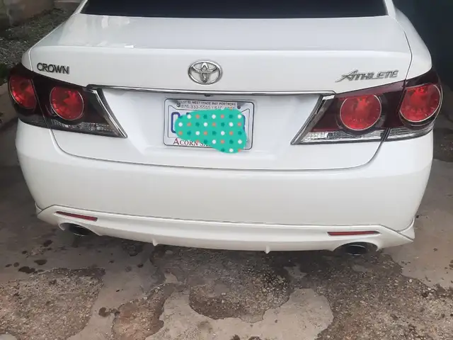 Toyota Crown Athlete 2,0L 2016, Saint Catherine - 5