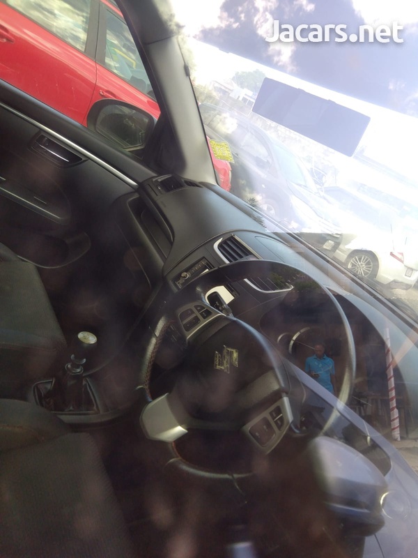 Suzuki Swift 1,4L 2013-5