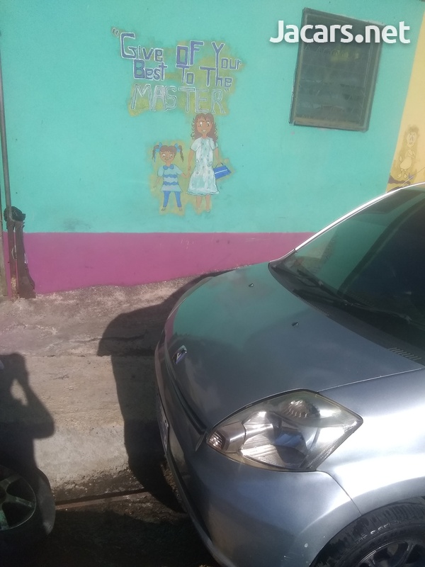 Toyota Passo 1,1L 2005-3