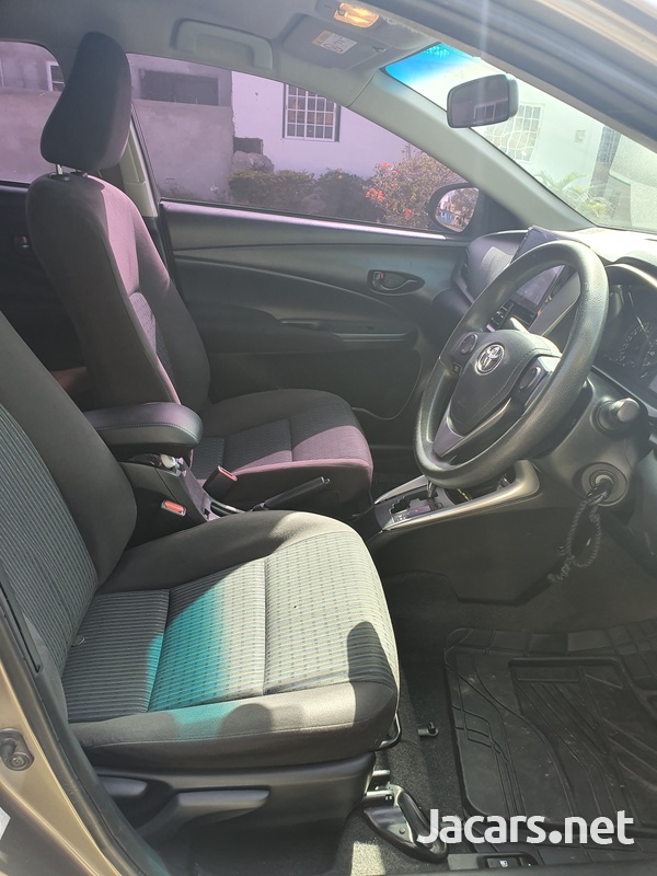 Toyota Yaris 1,3L 2019-10