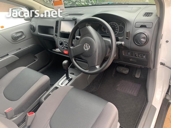 Nissan AD Wagon 1,5L 2016-3