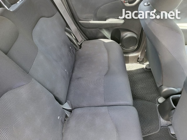 Honda Fit 1,5L 2012-9