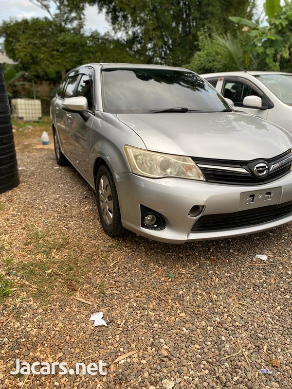 Toyota Fielder 1,8L 2013-4
