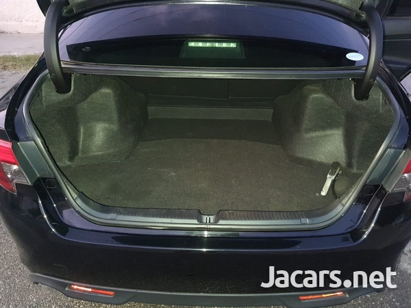 Toyota Mark X 2,5L 2016-7