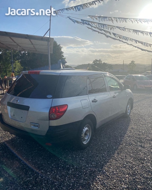 Nissan AD Wagon 1,5L 2017-6