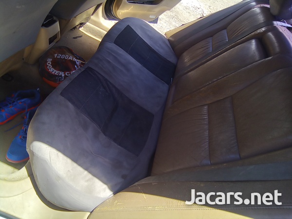 Honda Accord 2,0L 2004-6