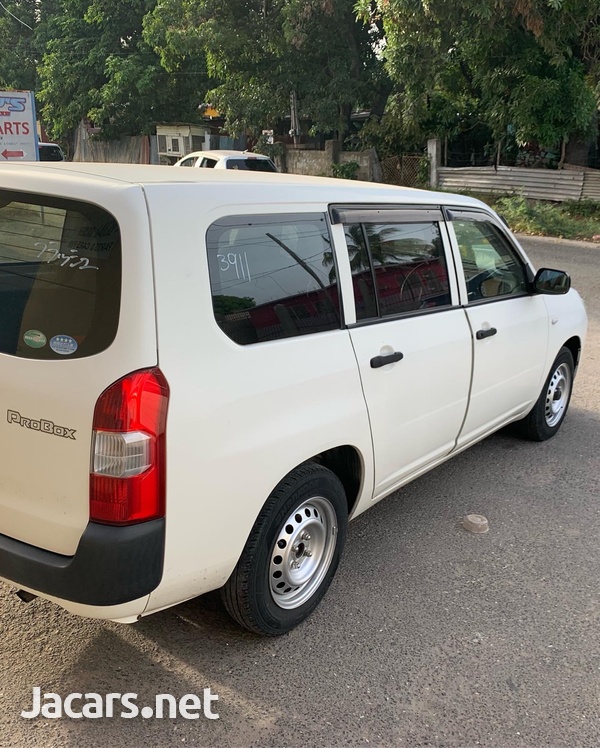 Toyota Probox 1,3L 2017-4