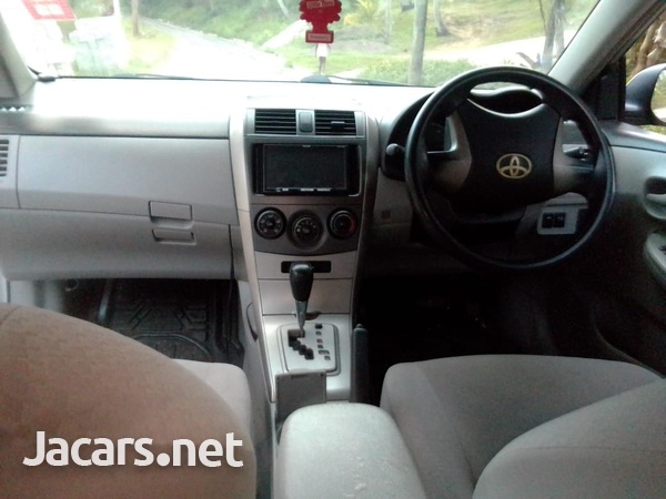 Toyota Axio 1,5L 2010-5
