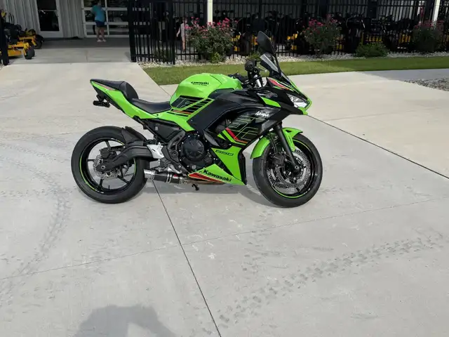 2024 Kawasaki NINJA 650 ABS, Spanish Town