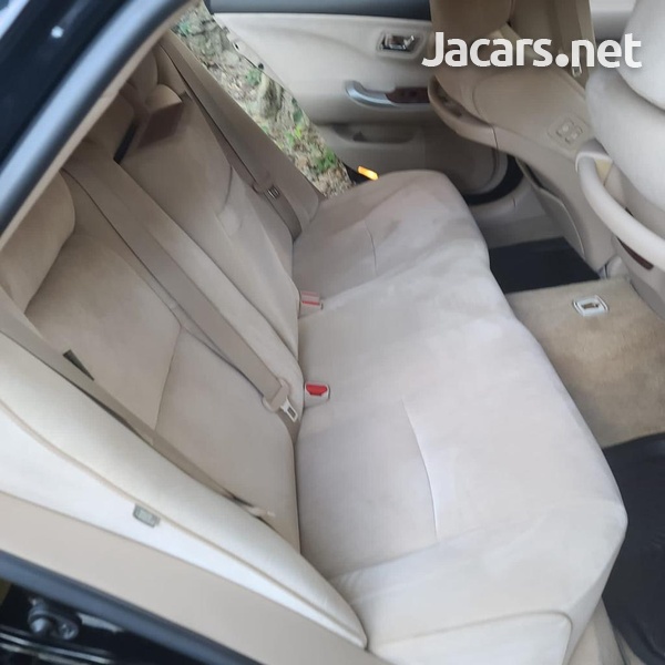 Toyota Crown 2,5L 2012-3