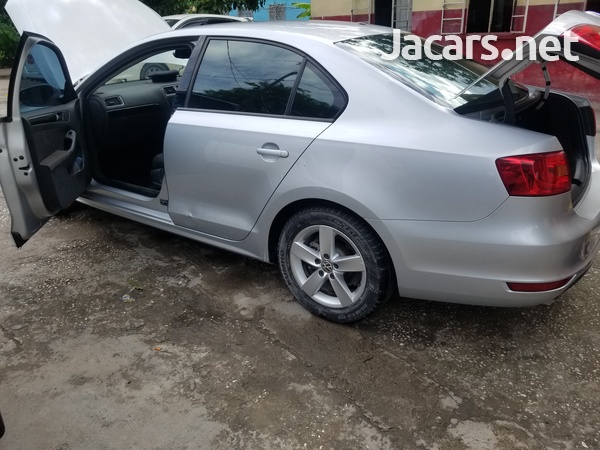 Volkswagen Jetta 1,4L 2012-8
