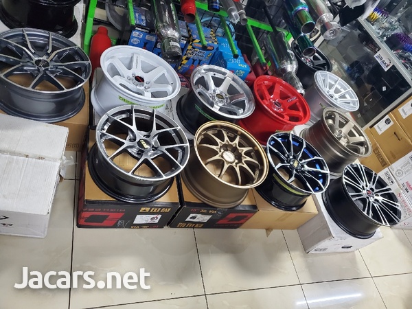 Rims, Diffuser, lugs, steering cover, back up camera, touchscreen radi-13