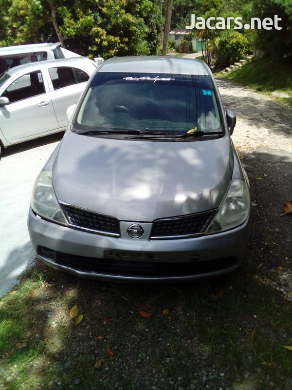 Nissan Tiida 1,5L 2006-4