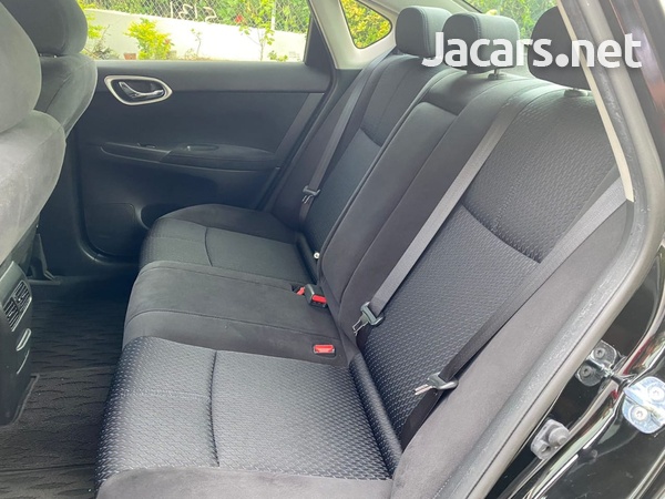 Nissan Sylphy 1,8L 2016-4