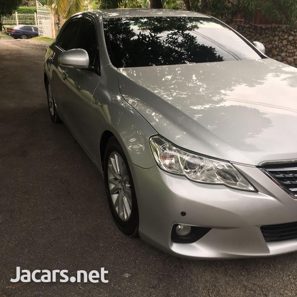 Toyota Mark X 2,5L 2011-4
