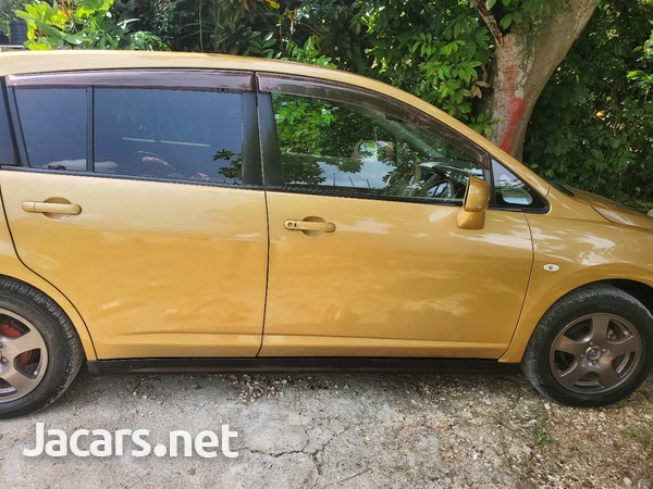 Nissan Tiida 1,5L 2011-5