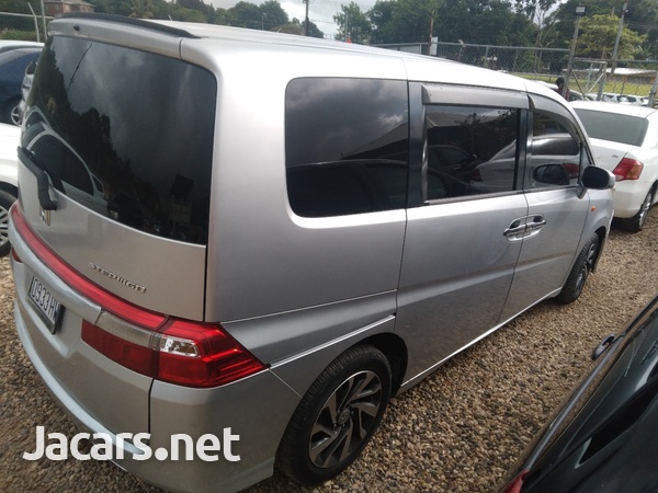 Honda Stepwgn 2,0L 2009-4