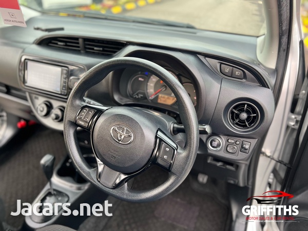 Toyota Vitz 1,0L 2017-10