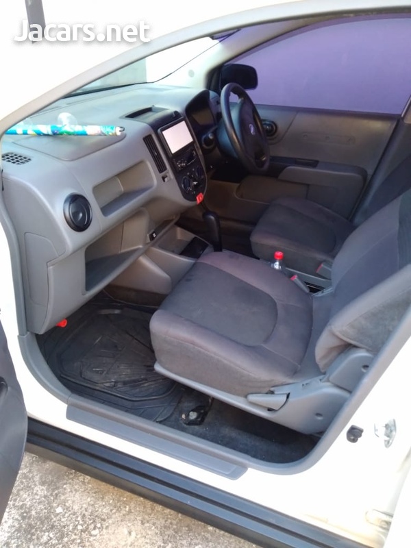 Nissan AD Wagon 1,5L 2011-3