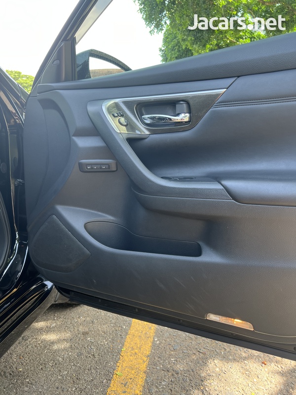 Nissan Teana 2,5L 2016-11