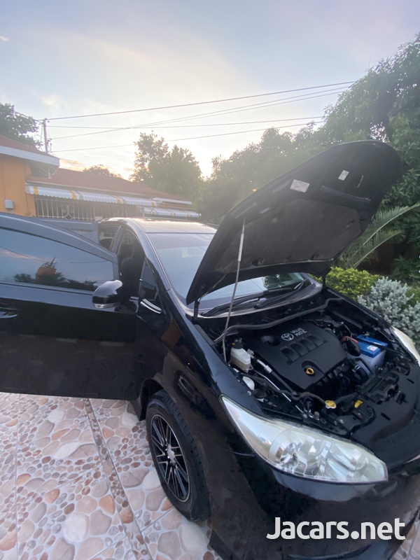 Toyota Wish 1,8L 2014-9
