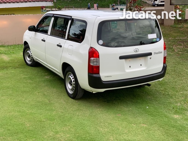 Toyota Probox 1,5L 2016-8