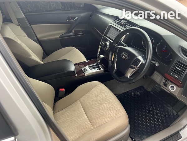 Toyota Mark X 2,5L 2012-6