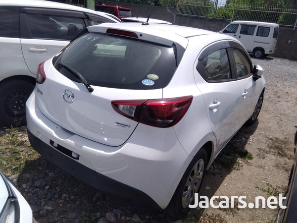 Mazda Demio 1,3L 2016-4