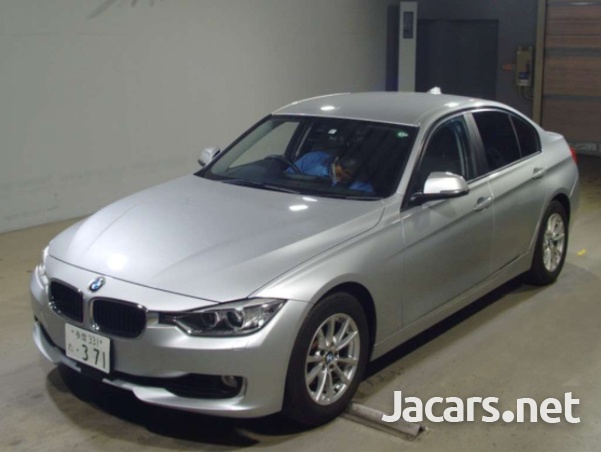 BMW 3-Series 2,0L 2015-1