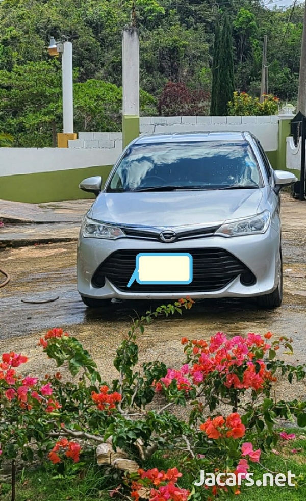 Toyota Axio 1,5L 2015-1