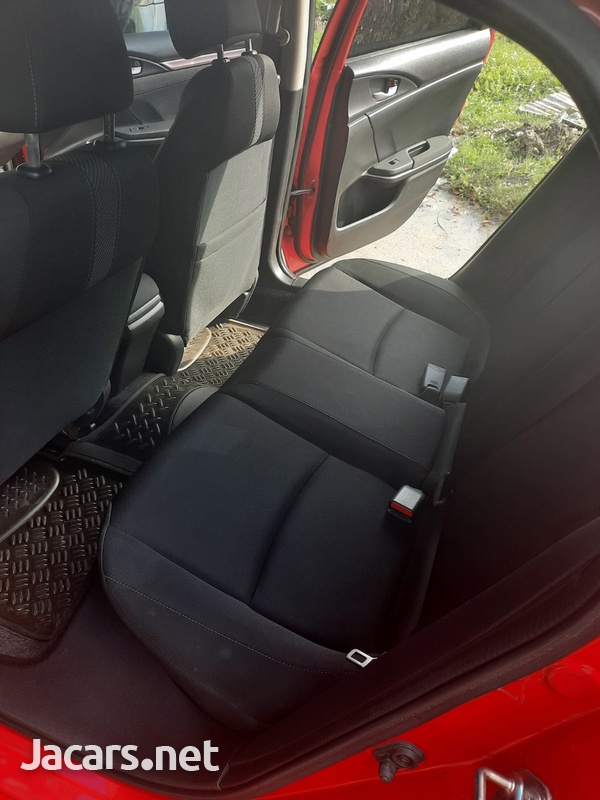 Honda Civic 2,0L 2017-4