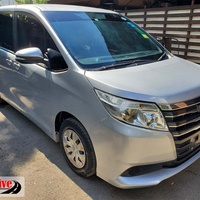 Toyota Noah 2,0L 2014 Toyota Noah 2,0L 2014