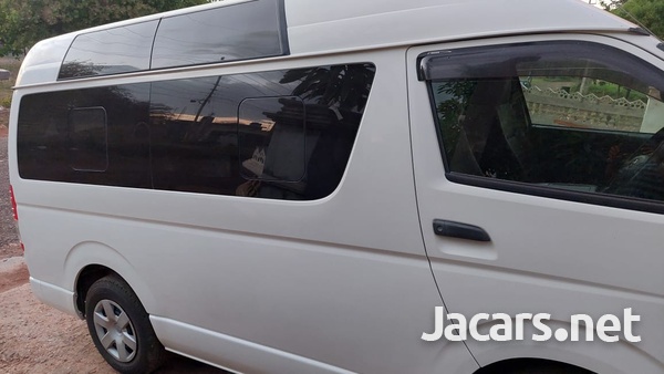Toyota Hiace 2,5L 2014-10