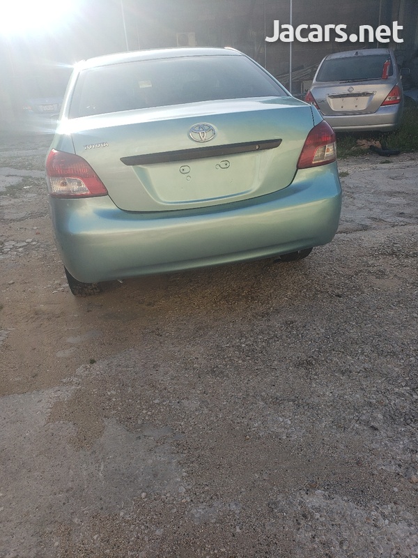 Toyota Yaris 1,5L 2011-7
