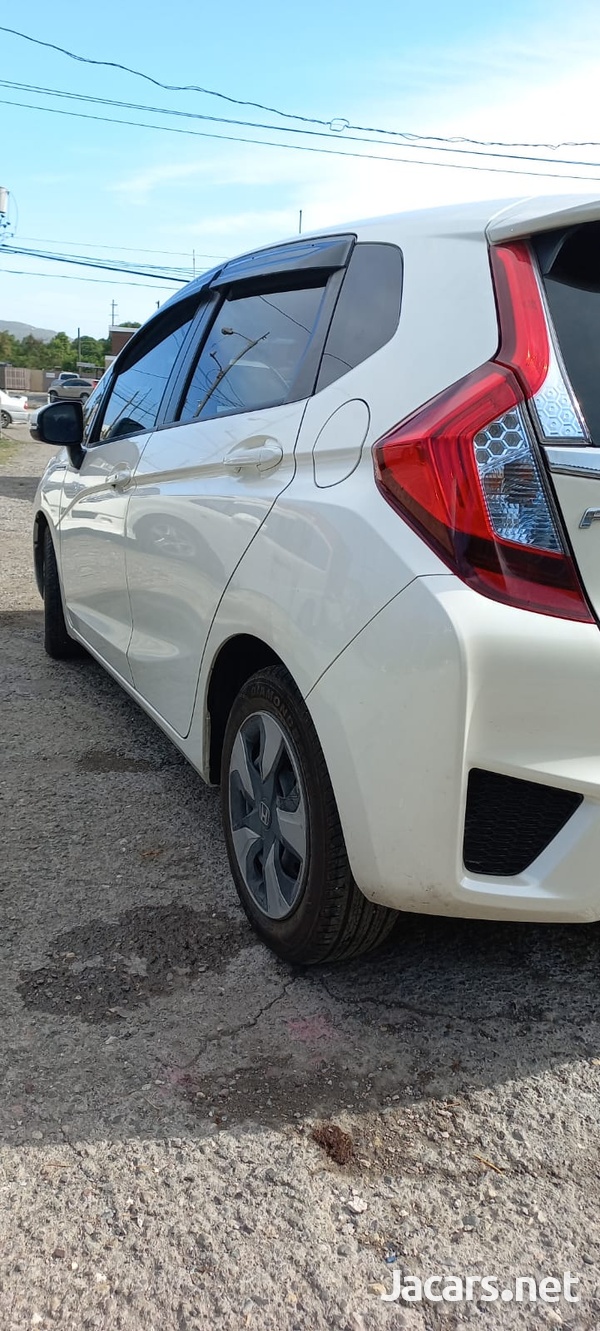 Honda Fit 1,5L 2016-10