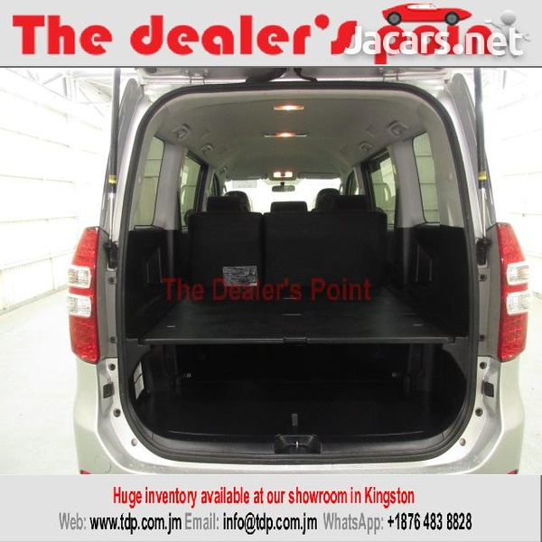 Toyota Noah 2,0L 2012-15