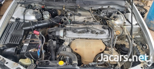 Honda Accord 1,8L 2001-8