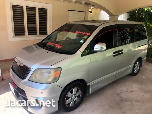 Toyota Noah 1,9L 2003-8