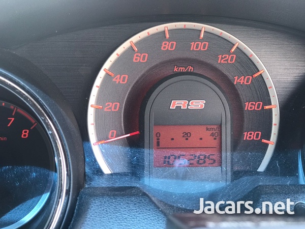 Honda Fit 1,5L 2013-8
