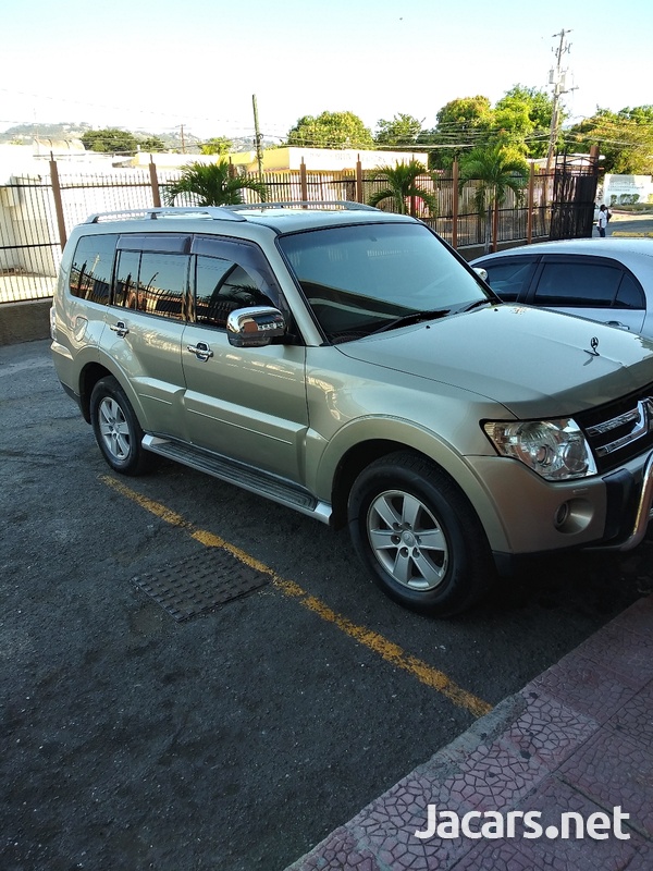 Mitsubishi Pajero 3,0L 2008-4