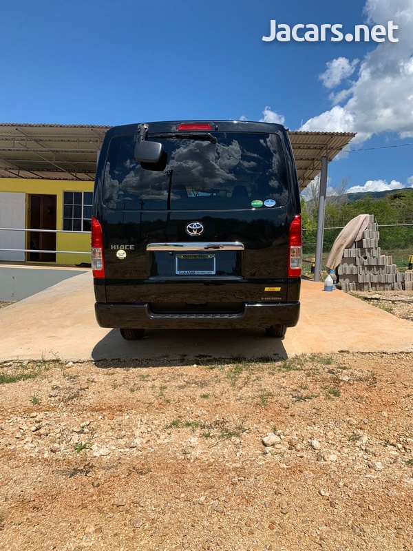 Toyota Hiace 3,0L 2016-4