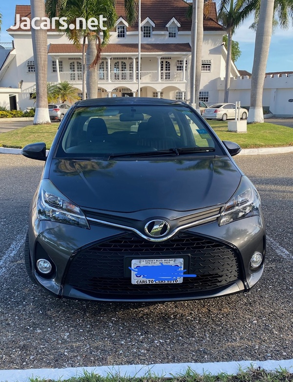 Toyota Vitz 1,5L 2014-1